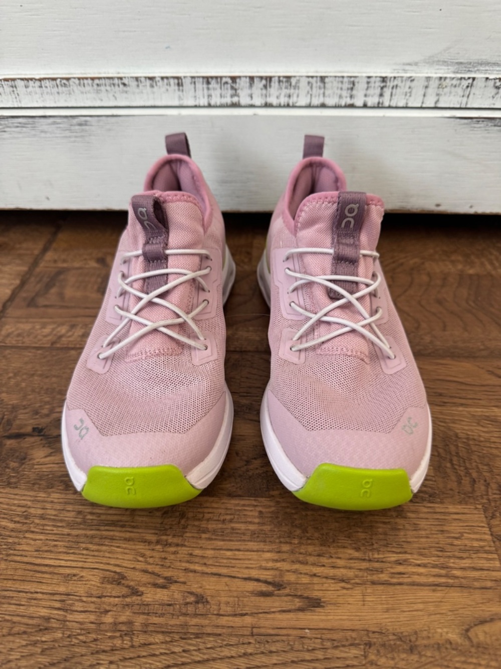 On Cloud Cloudleap Lightweight Tennis Shoes Athletic Mauve Kiwi Girls Size 2 - Picture 3 of 7